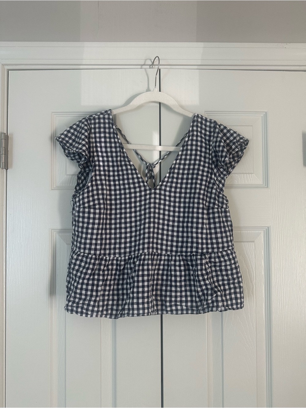 Abercrombie and Fitch Gingham Peplum Tie-Back Women’s Top